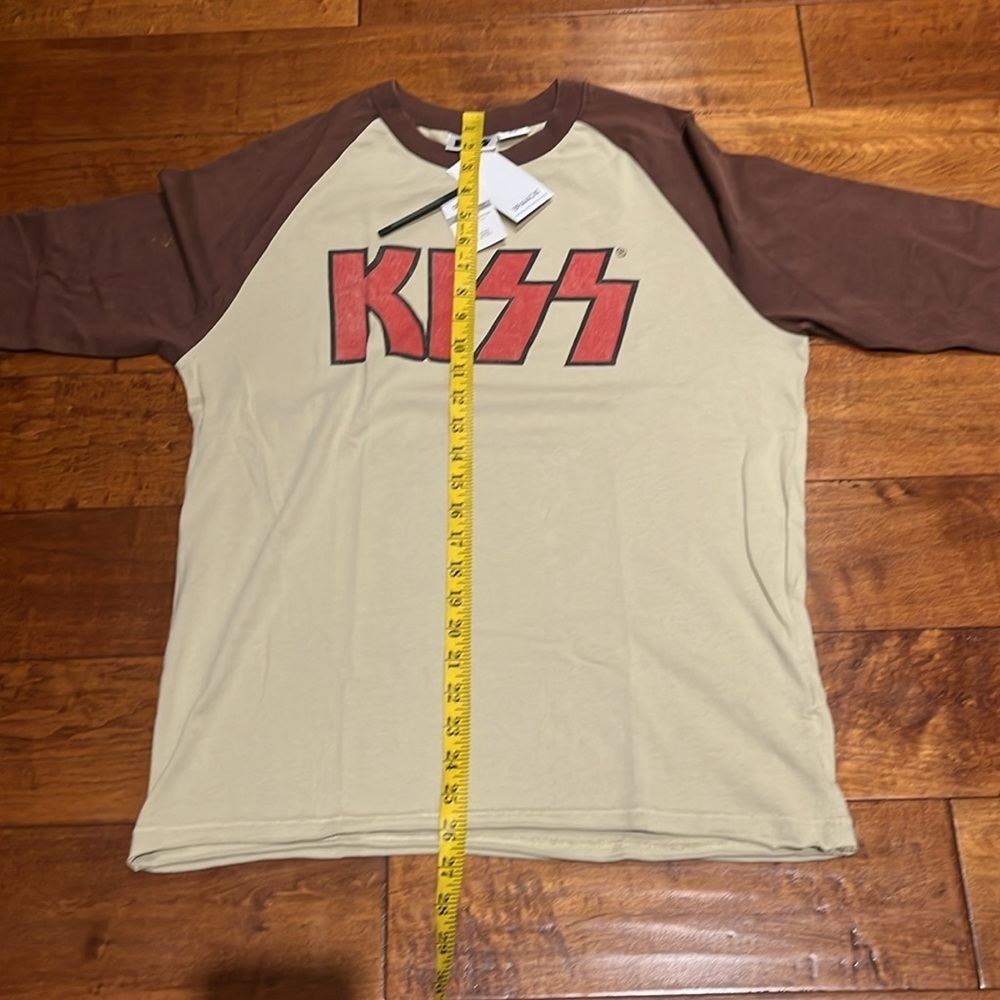 Cotton On License Quarter Sleeve Raglan T-Shirt - Picture 7 of 12